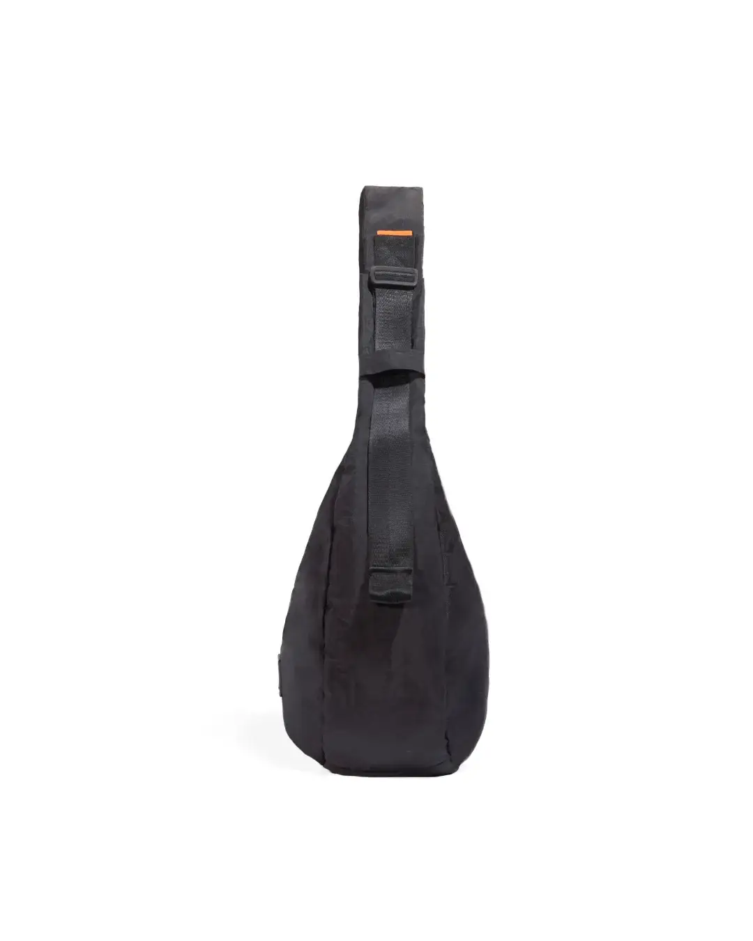 Side profile of SYMA Fable Sling Bag Black showing comfortable strap. Oversized techwear daily carry